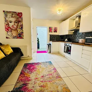  Holiday home Pophaus Central Brighton - Glam Pad By The Station